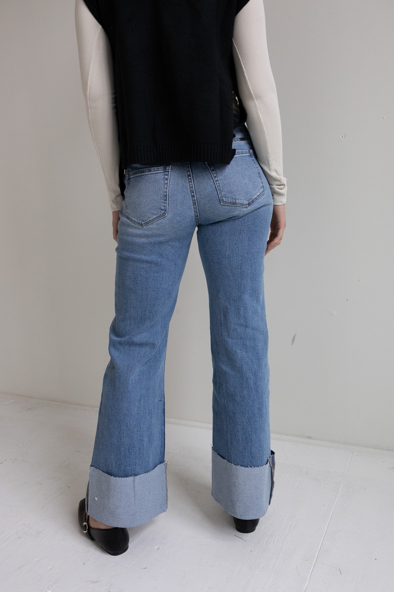 Straight-Leg Cuffed Hem Denim Jeans