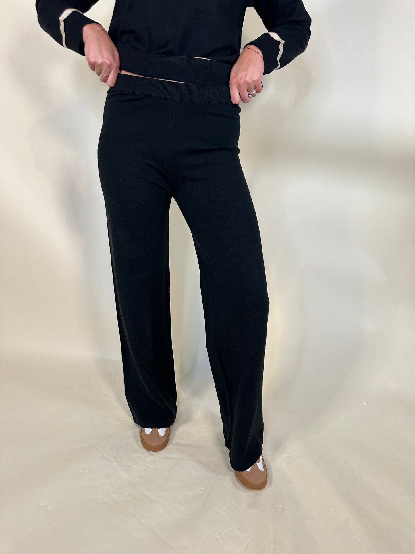 Contrast Trim Wide-Leg Pants