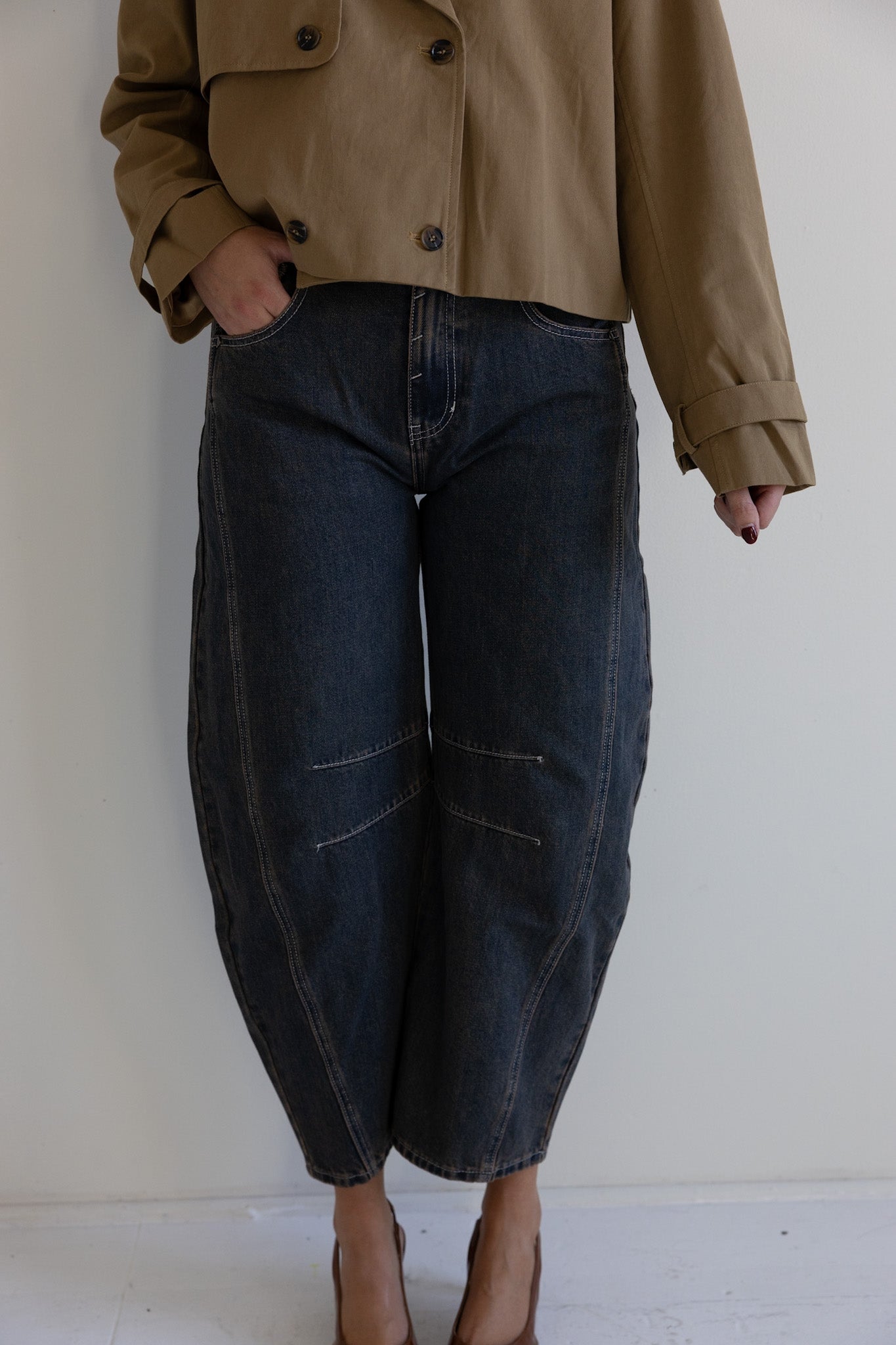 Wide-Leg Barrel Denim Jean